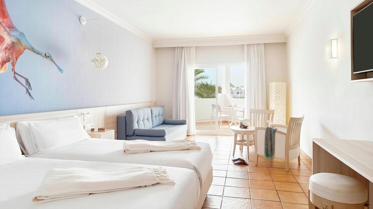 Iberostar Waves Founty Beach